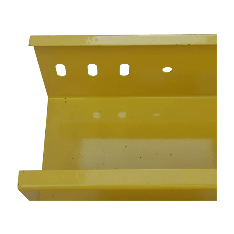 How can colored cable tray help optimize wiring management in communication networks?